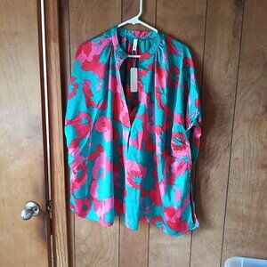 Glam Women’s Pink Green Floral Oversized Blouse Size L NWT V-Neck Short Sleeve